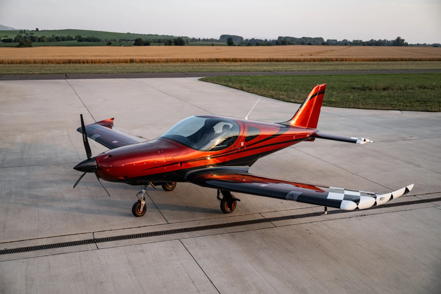 Bristell RG 916iS — exterior detail