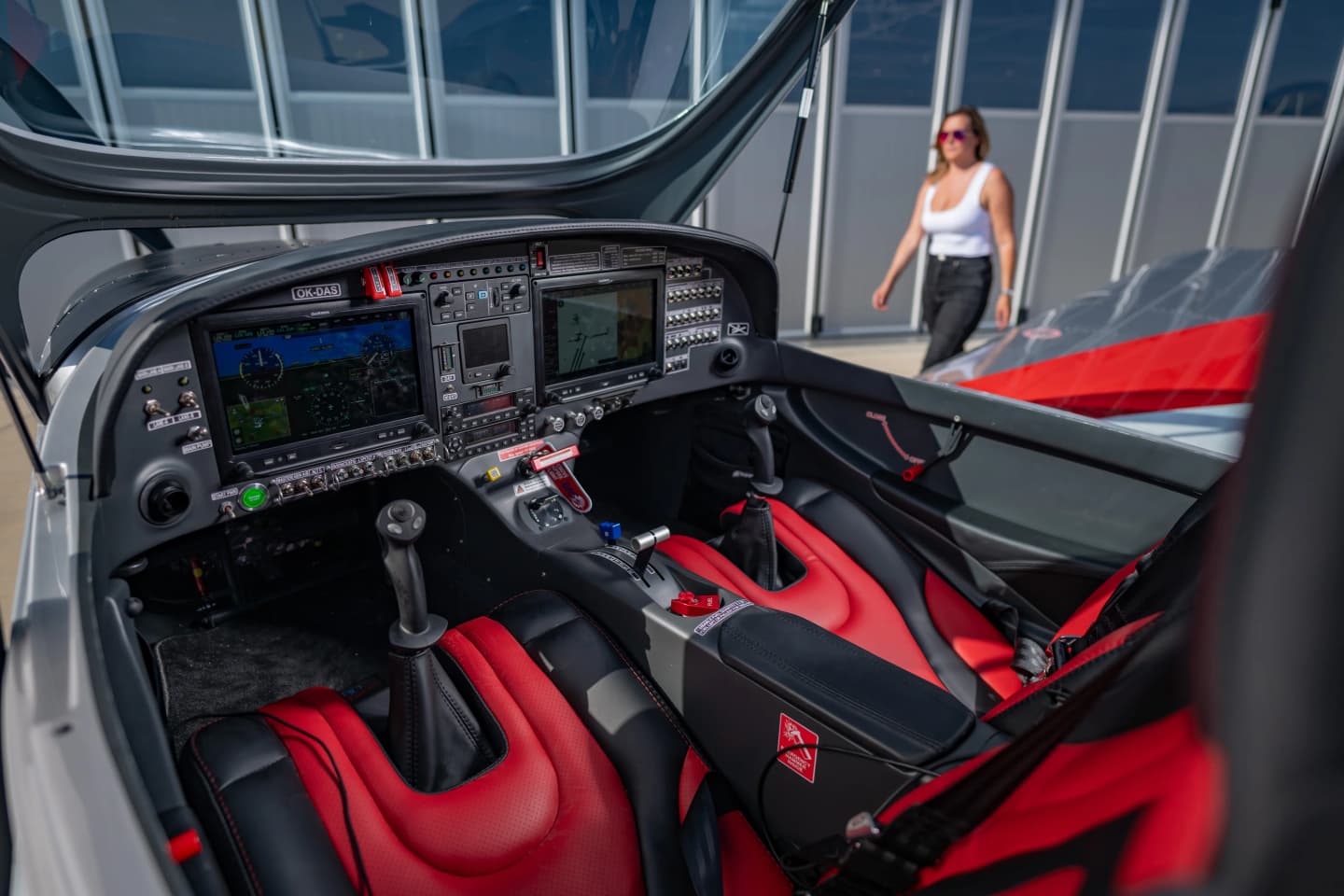 Bristell B23M-912iS — cockpit interior