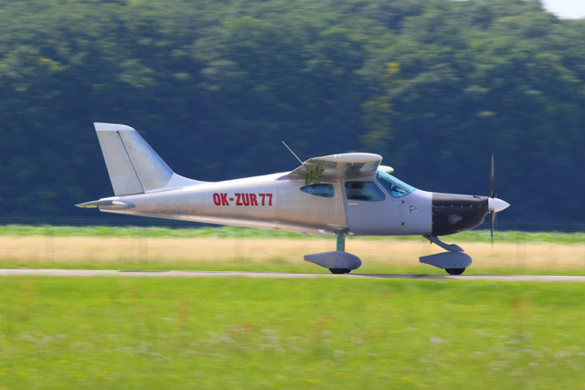 First flight with the B8 all metal highwing