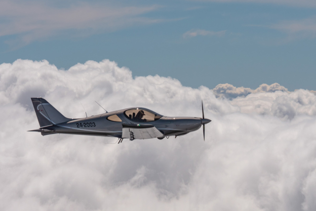 Flight of the first RG airplane in Australia