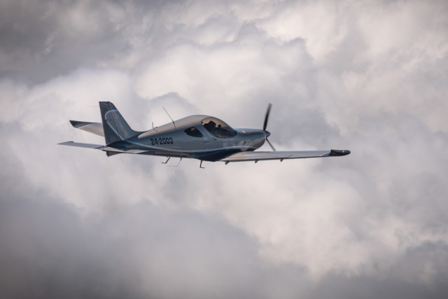 Flight of the first RG airplane in Australia