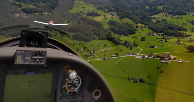 Glider towing demo in swiss aeroclub Schänis